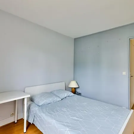 For 3 - 19e * Paris