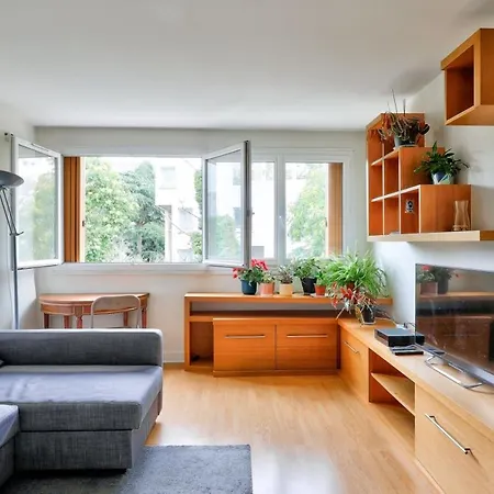 For 3 - 19e Apartment